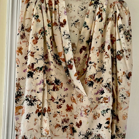 IRO Myla Floral Print V Neck Blouse - Picture 11 of 12